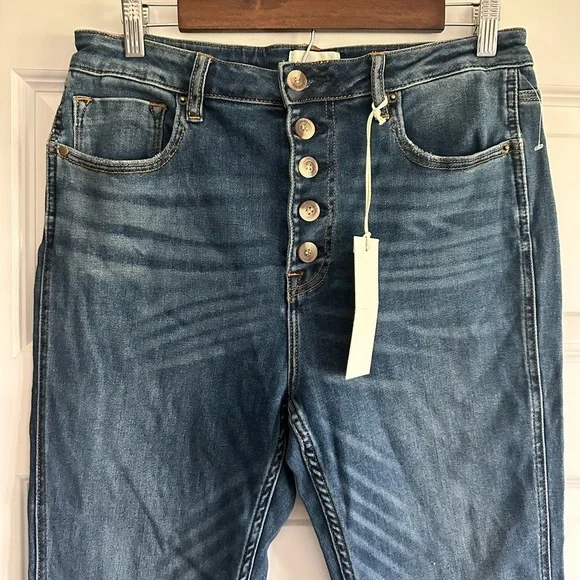 Driftwood Button-fly Flare Jeans - Picture 3 of 7